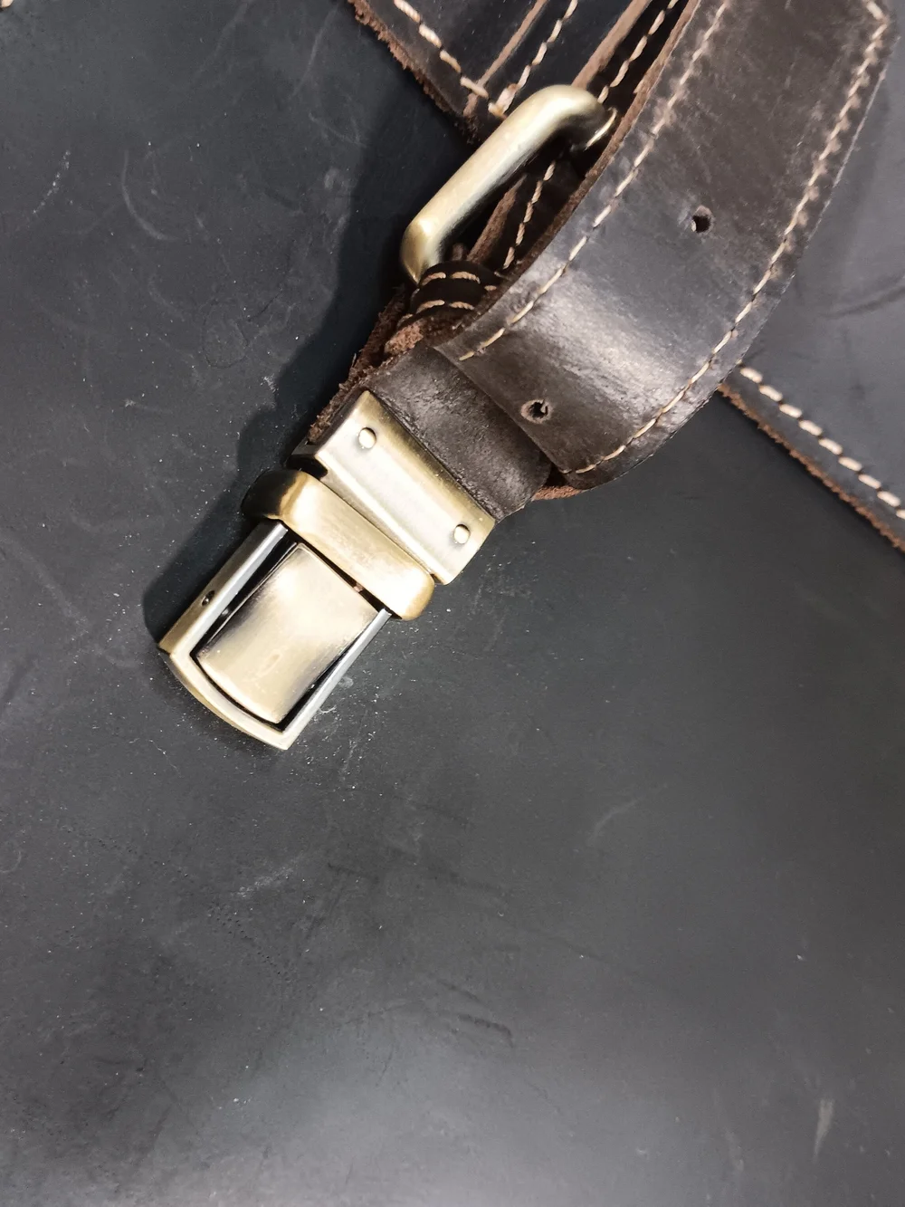 Emerson Men's Leather Messenger Bag - Brown